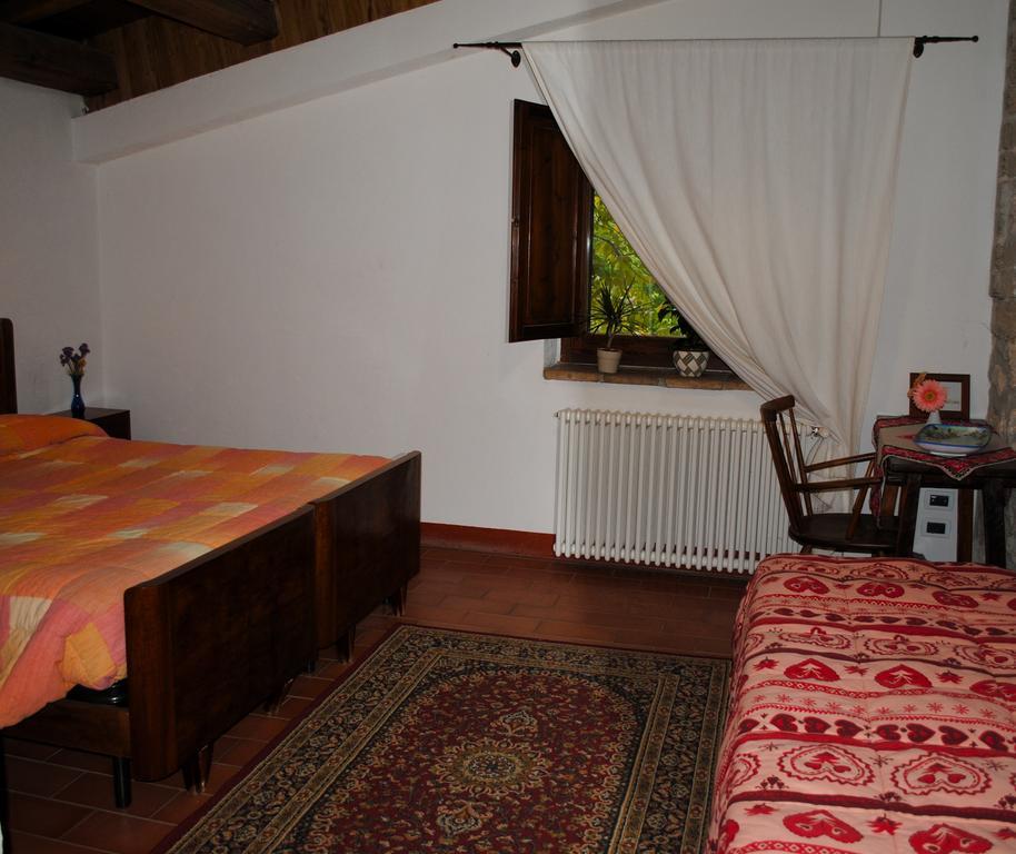 Locanda Sul Lago Santo Stefano Di Sessanio Rum bild