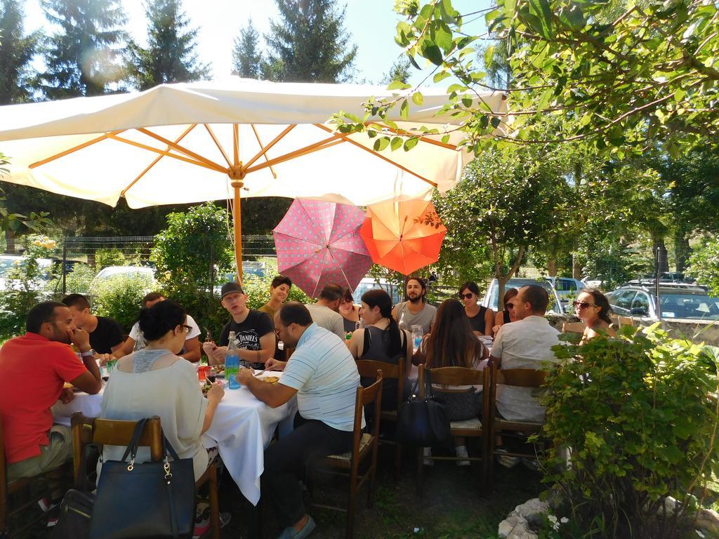 Locanda Sul Lago Santo Stefano Di Sessanio Exteriör bild